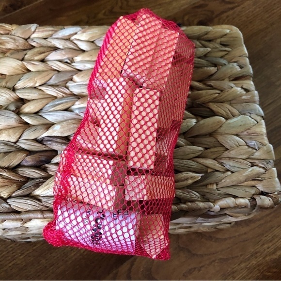 Travel building tower game - Picture 2 of 2